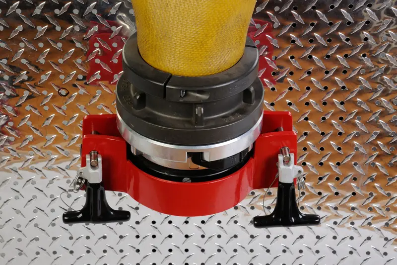 Travel-Lok #102 Hydrant Preconnect Holder For 4.5" Threaded Couplings 1