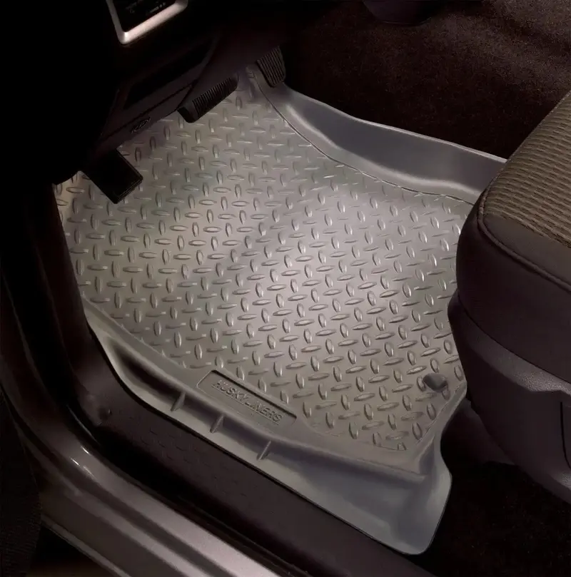 Husky Liners Classic-Style Second-Row Floor Mat — Fits Chevrolet C/K-Series & Tahoe (62211) 1
